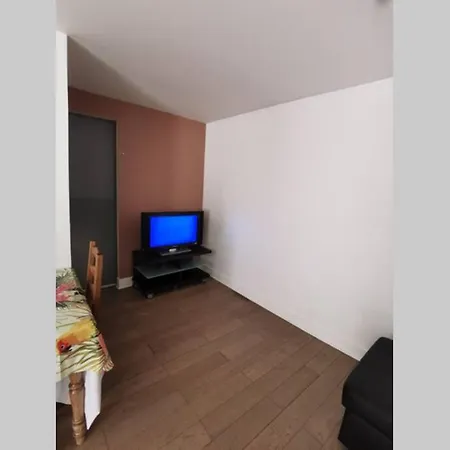 Charmant Et Cosy Studio Avec Jardinet Proche De Paris Apartment Créteil